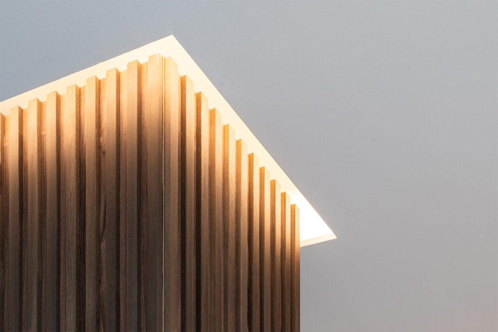 Illuminazione integrata listelli in legno brescia