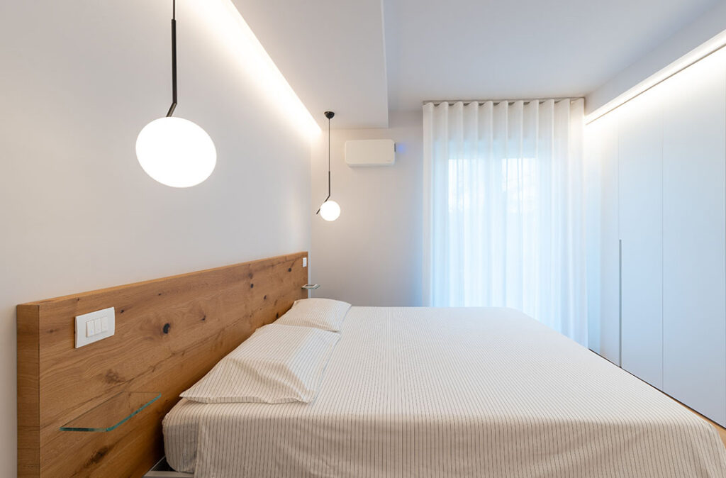 risultato finale della ristrutturazione della camera da letto di Trieste25