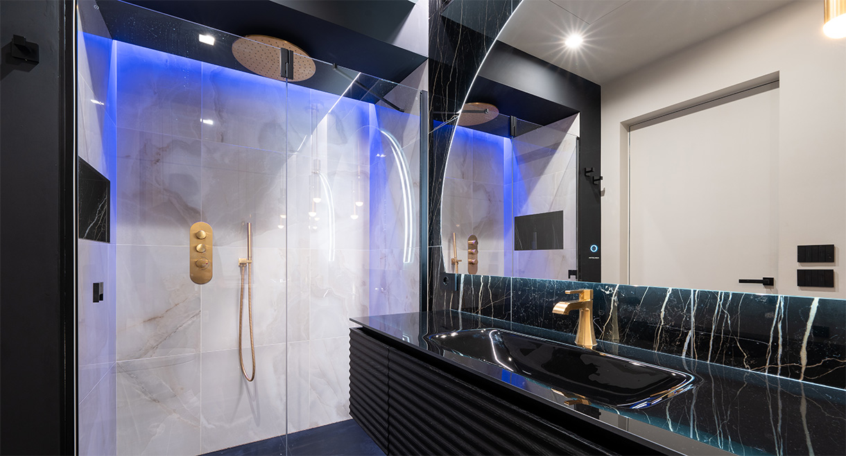 ristrutturazione bagno dai toni dark Brescia