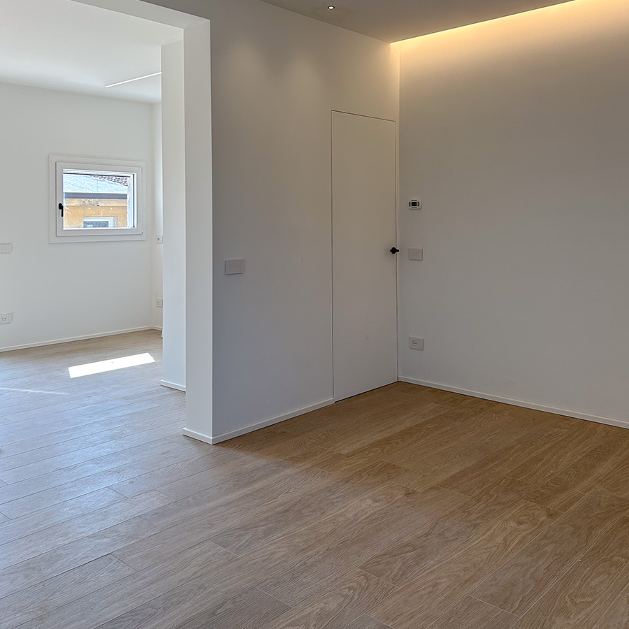 gres effetto legno posato nel living
