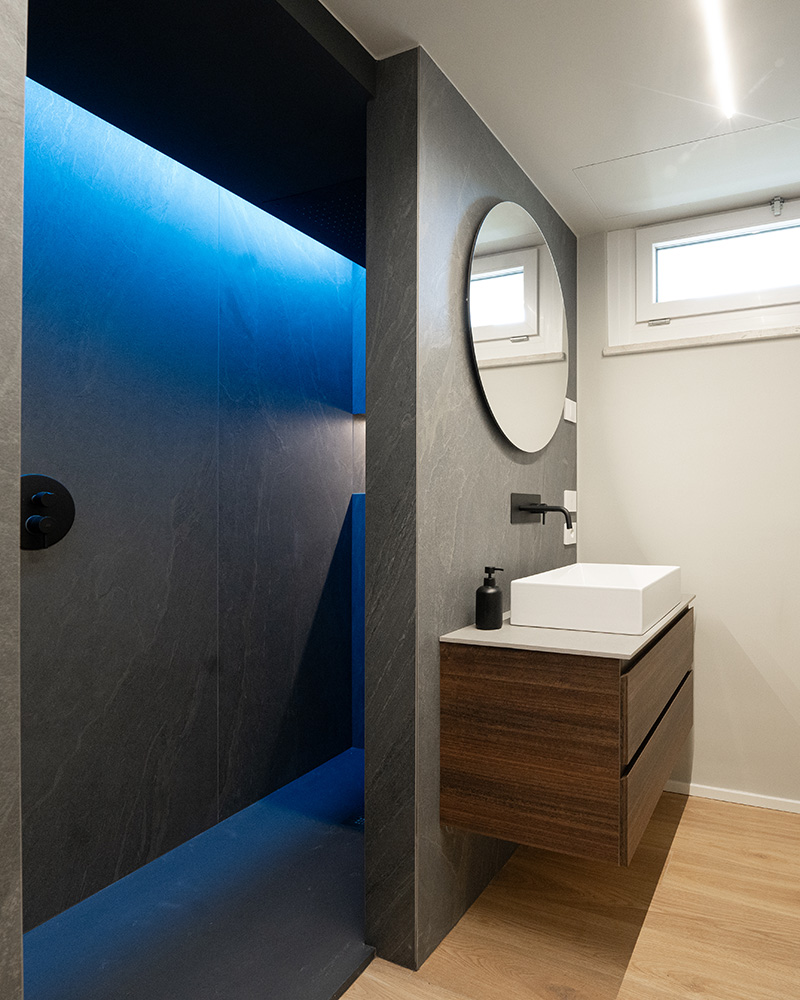 ristrutturazione bagno con doccia walk-in brescia lago d'iseo