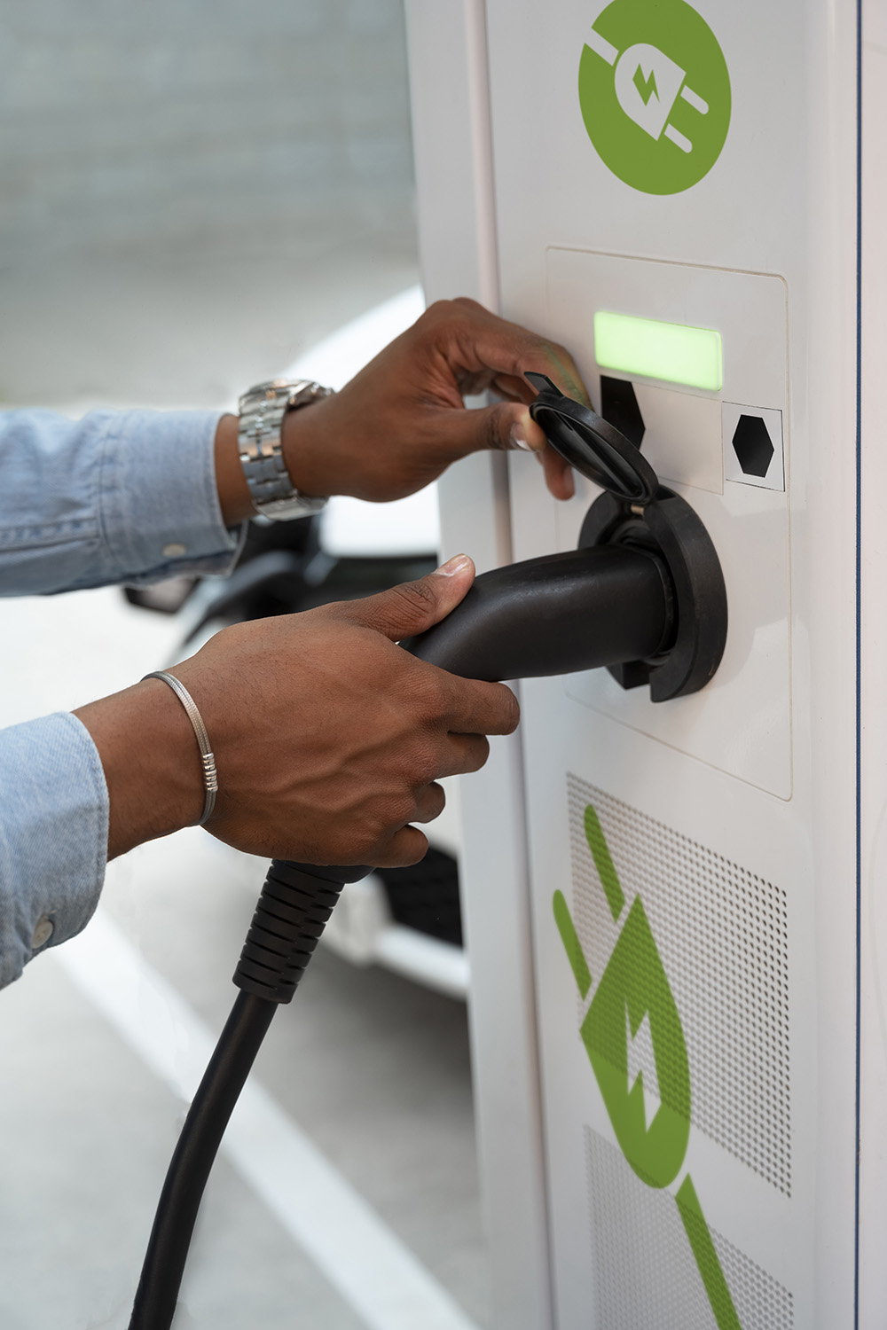 tipologia colonna di ricarica per auto elettriche bonus 2026